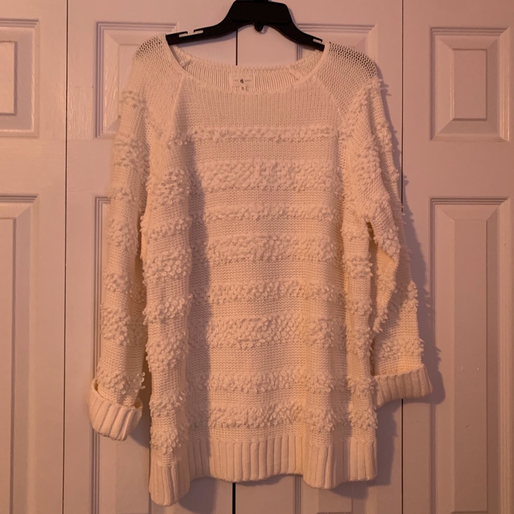 Lou and gray sweater like new
